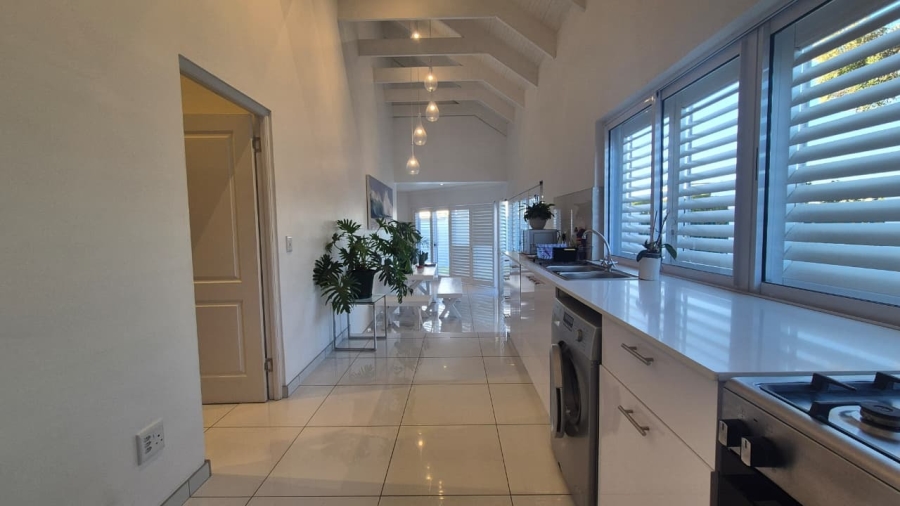 To Let 2 Bedroom Property for Rent in Middedorp Western Cape